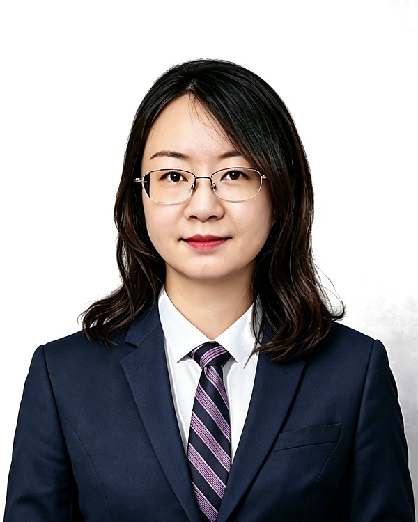 陈青律师照片