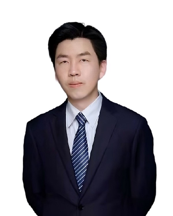 梁栋律师照片